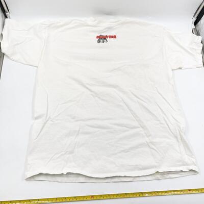 HOOTERS SIZE L T-SHIRT AND MOUSE PAD