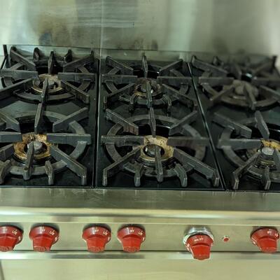 36" Wolf Gourmet 6 Burner range/stove -Exc Condition