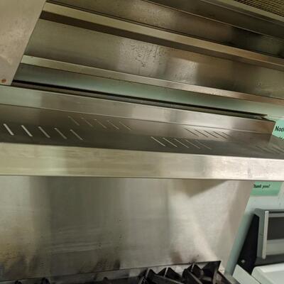 36" Wolf Gourmet 6 Burner range/stove -Exc Condition
