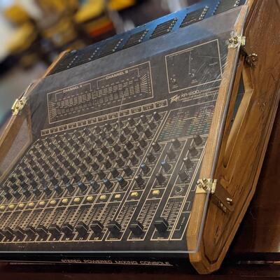 Peavey XR-1200 Stereo Powered Mixing Console-Exc Condition