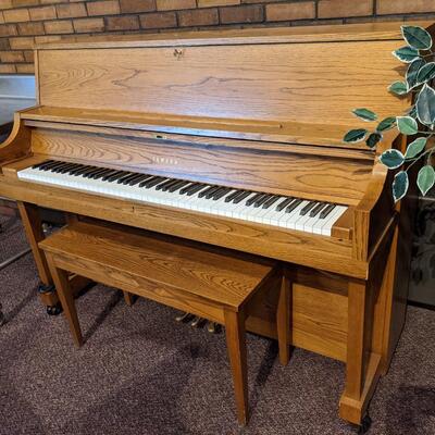 Yamaha P-22 Piano-Excellent Condition