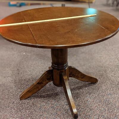 Drop Leaf Round Pedestal Table