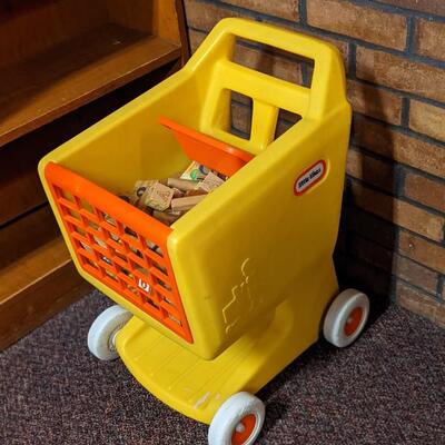 Little Tikes Grocery Cart with blocks!