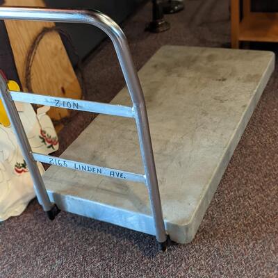 Rubbermaid Flat bed Cart
