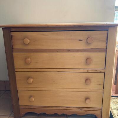 Antique Pine 4 drawer chest