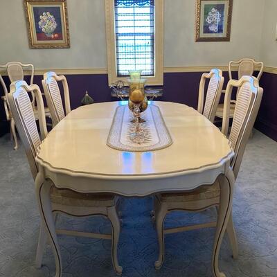 French Provincial Dining Table & 6 Chairs
