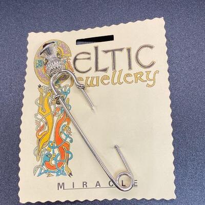 Celtic Jewellery Large Kilt Pin