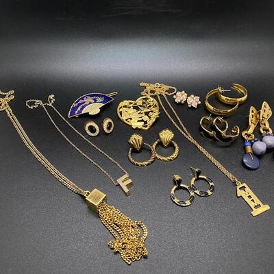Goldtone Fashion Jewelry Lot