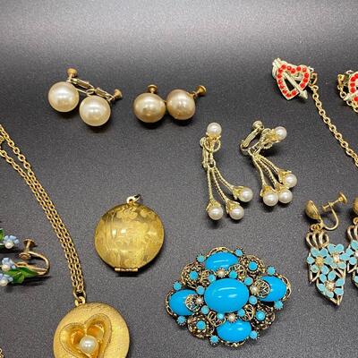 Mixed Costume Fashion Jewelry Lot