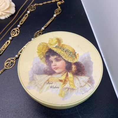 Goldtone Victorian Romance Style Jewelry Lot