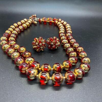 Vintage Beaded Red and Gold Jewelry Set
