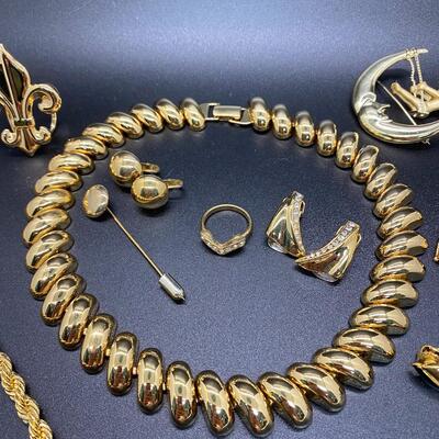 Retro 1980s Bright Goldtone Jewelry Lot