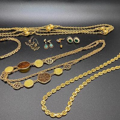 Goldtone Fashion Jewelry Retro Lot