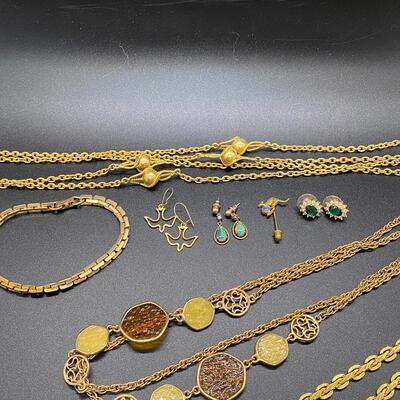 Goldtone Fashion Jewelry Retro Lot