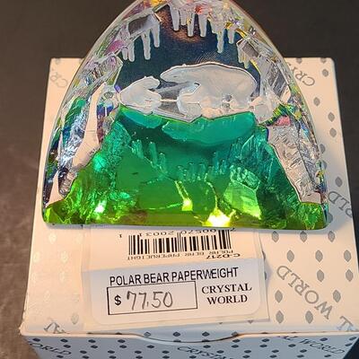 Lot 13: Crystal World: Polar Bear Paperweight 