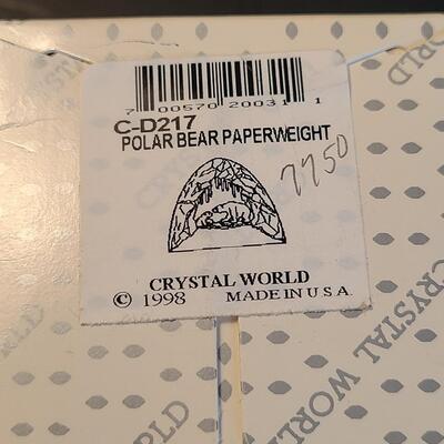 Lot 13: Crystal World: Polar Bear Paperweight 