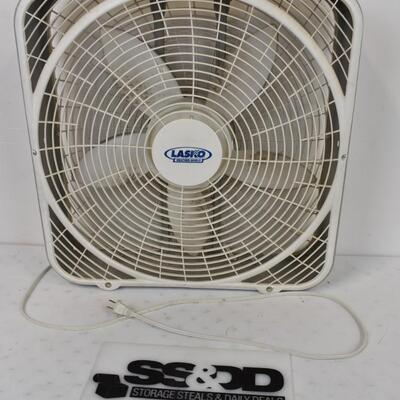 Lasko Box Fan, White. Works | EstateSales.org