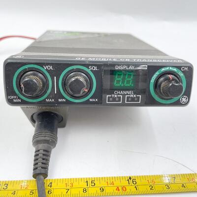 VINTAGE GE MOBILE CB TRANSCEIVER