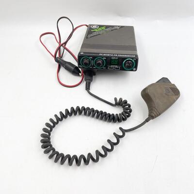 VINTAGE GE MOBILE CB TRANSCEIVER