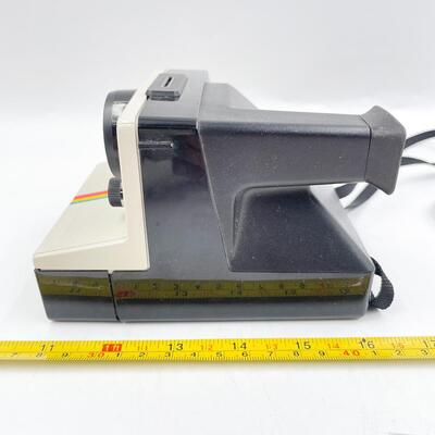 VINTAGE POLAROID ONE STEP LAND CAMERA W/FLASH BARS