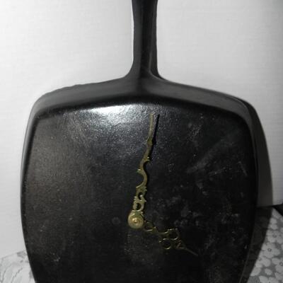 CAST IRON SKILLET CLOCKS AND HAND PAINTED TURTLE