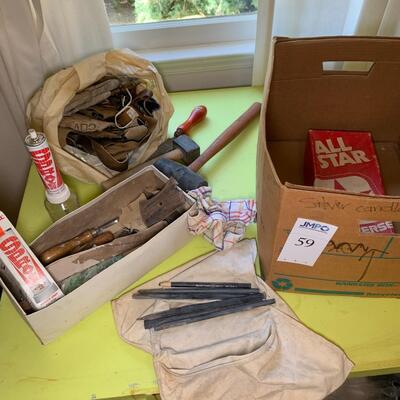 Art tools and sewing supplies