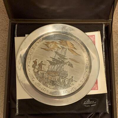 Sterling American Currency and Bicentennial plate 