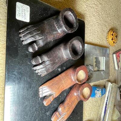 Assorted decorative pieces