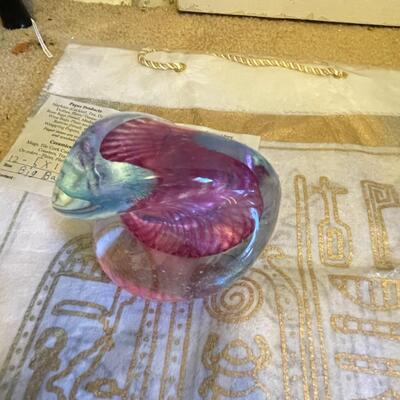 Assorted decorative pieces