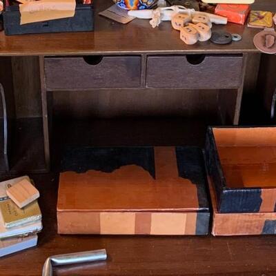 Chinese desk