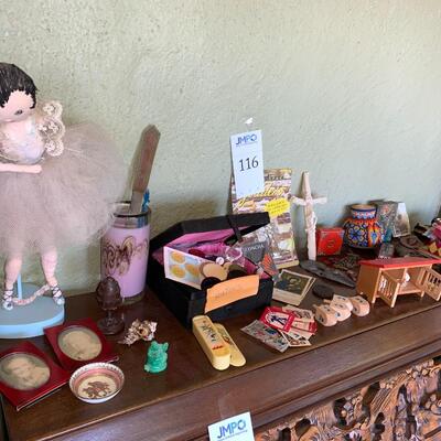 Knickknacks and Miniatures