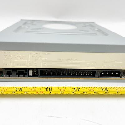 PHILIPS & BENQ DH-16A1P DVD/CD REWRITABLE DRIVE