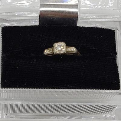 Lot 87: 14k yellow gold and platinum DIAMOND ring sz. 4.5