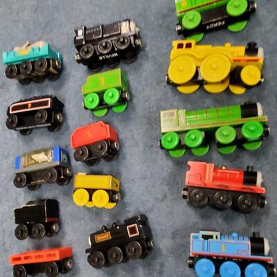 Thomas the Train and Brio Wooden Rail Set 