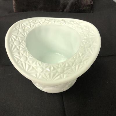 Fenton milk glass large hat