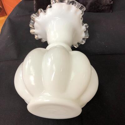 Fenton silver crest ruffled bulb vase