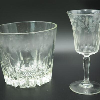 Lot 100 Antique clear glassware and pitcher