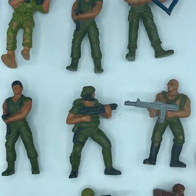 Vintage 1986 Mattel Guts Lot of 11 Jungle Force Mini Figures