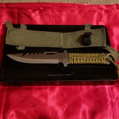 Survival knife New 