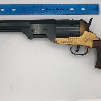 Vintage Empire Plastics Cheyenne Peacemaker Toy Gun