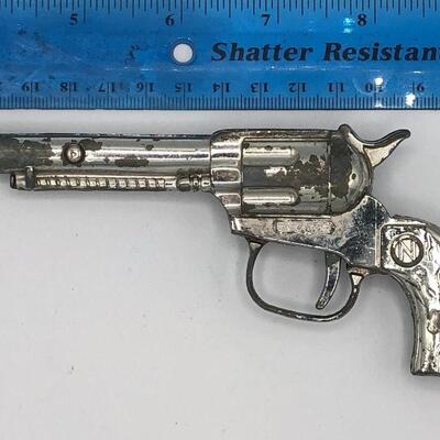 Vintage Brave 5.5â€ Toy Cap Gun