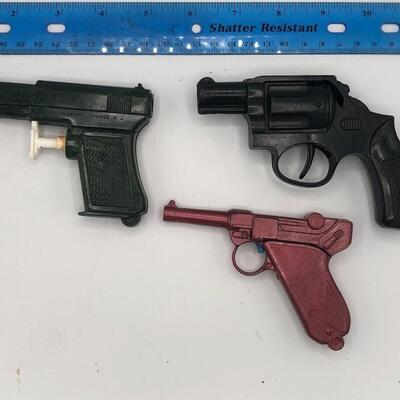 Vintage â€œMade In Hong Kongâ€ Plastic Toy Guns