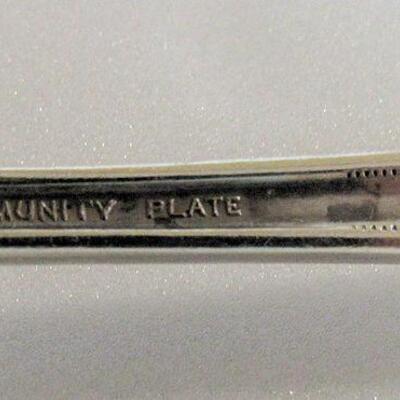 5 Community Plate Forks, 5 Wm Rogers Tea Spoons