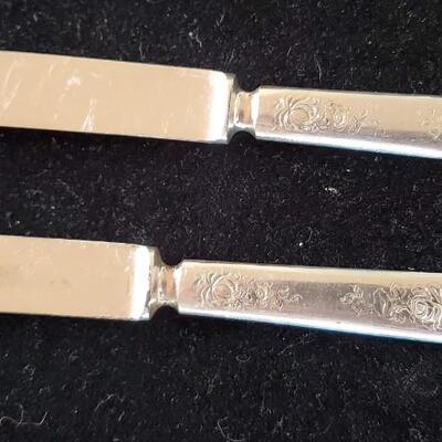 1835 R Wallace silver plate fruit or fish knives (2) 