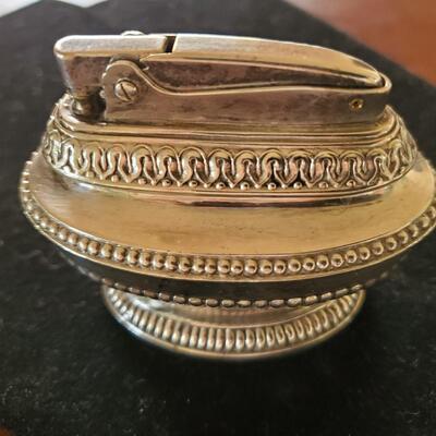 Ronson "Queen Anne" Lighter