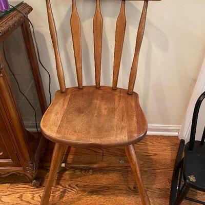 VINTAGE CHAIR. BUY IT NOW $30