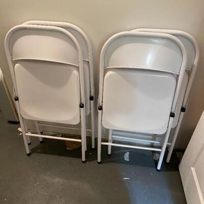 4 WHITE METAL FOLDING CHAIRS. BUY THEM NOW $40 ALL