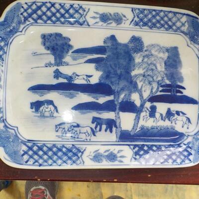 Vintage Chinese serving platter.