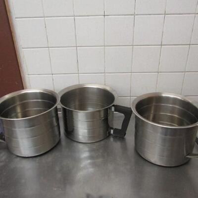 4 Quart Stainless Steel Measuring Cups- Three Count