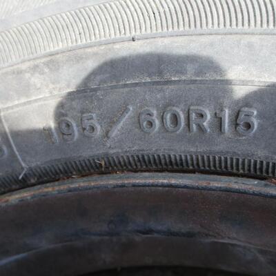 #15 Two tires with wheels 195/60R15